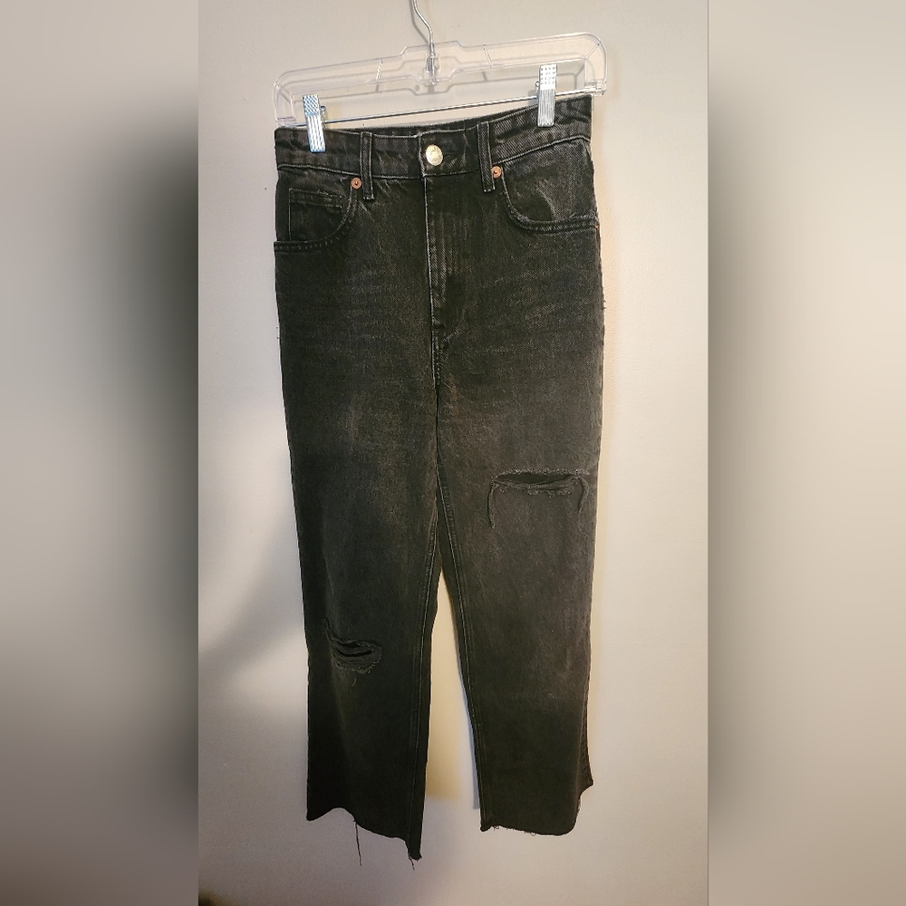 Zara Black High Waisted High Rise Distressed Ripped Jeans Size 2
